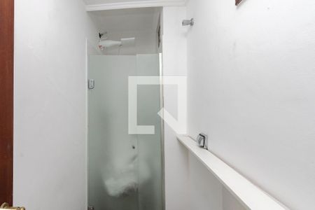 Casa à venda com 200m², 3 quartos e 2 vagas Casa à venda com 200m², 3 quartos e 2 vagasEdícula - Banheiro