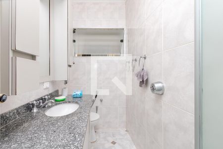 Casa à venda com 200m², 3 quartos e 2 vagas Casa à venda com 200m², 3 quartos e 2 vagasBanheiro