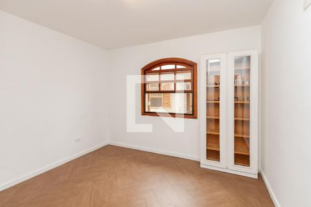 Casa à venda com 200m², 3 quartos e 2 vagas Casa à venda com 200m², 3 quartos e 2 vagasQuarto 1