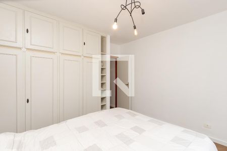 Suíte de casa à venda com 3 quartos, 200m² em Vila Sao Francisco, São Paulo