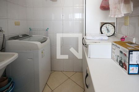 Apartamento à venda com 70m², 2 quartos e 1 vaga Apartamento à venda com 70m², 2 quartos e 1 vagaÁrea de Serviço
