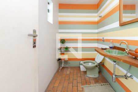 Casa à venda com 600m², 4 quartos e 3 vagasLavabo - Piscina