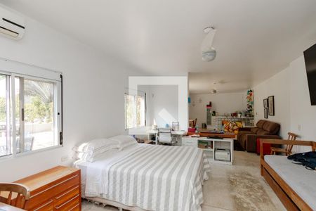 Casa à venda com 600m², 4 quartos e 3 vagasEdícula - Quarto