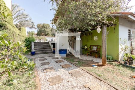 Casa à venda com 600m², 4 quartos e 3 vagasQuintal