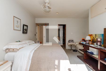 Casa à venda com 600m², 4 quartos e 3 vagasSuíte 1