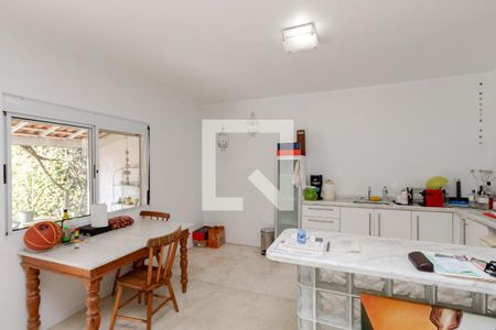 Casa à venda com 600m², 4 quartos e 3 vagasEdícula - Cozinha