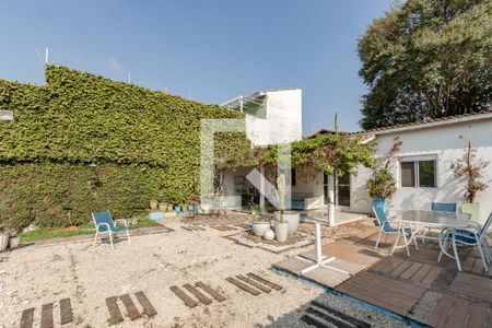 Casa à venda com 600m², 4 quartos e 3 vagasQuintal