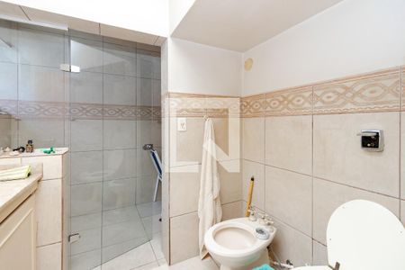 Casa à venda com 600m², 4 quartos e 3 vagasBanheiro da Suíte 1