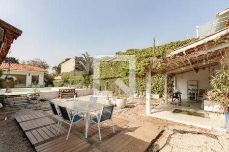 Casa à venda com 600m², 4 quartos e 3 vagasQuintal