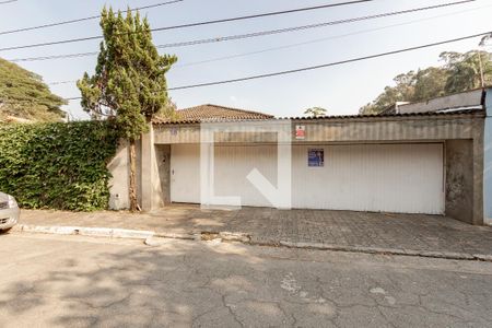 Casa à venda com 600m², 4 quartos e 3 vagasFachada