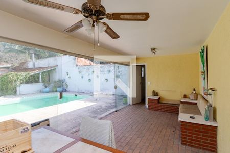 Casa à venda com 600m², 4 quartos e 3 vagasÁrea da Piscina