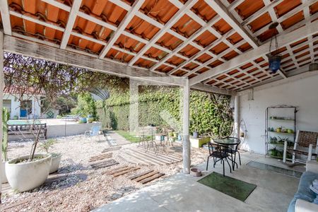 Casa à venda com 600m², 4 quartos e 3 vagasEdícula - Varanda