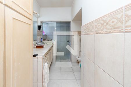 Casa à venda com 600m², 4 quartos e 3 vagasBanheiro da Suíte 1