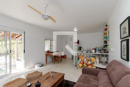 Casa à venda com 600m², 4 quartos e 3 vagasEdícula - Sala