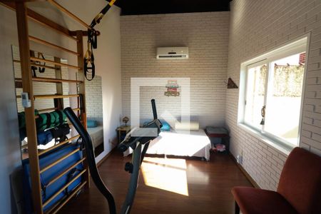 Casa à venda com 328m², 3 quartos e 2 vagasQuarto 2