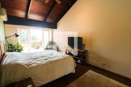 Casa à venda com 328m², 3 quartos e 2 vagasQuarto Suíte