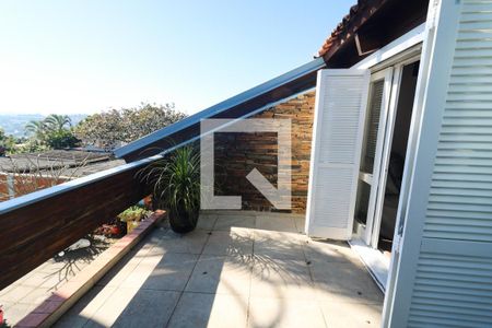 Casa à venda com 328m², 3 quartos e 2 vagasSacada da suíte