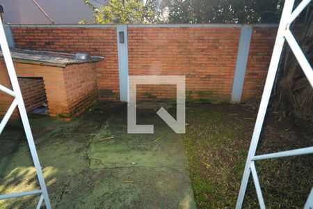 Casa à venda com 328m², 3 quartos e 2 vagasCanil