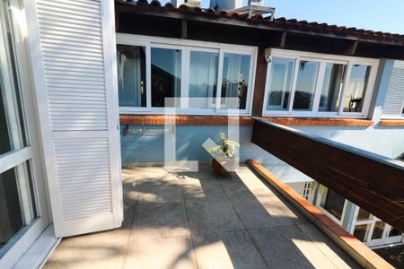 Casa à venda com 328m², 3 quartos e 2 vagasSacada da suíte