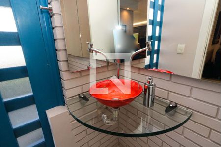 Casa à venda com 328m², 3 quartos e 2 vagasLavabo