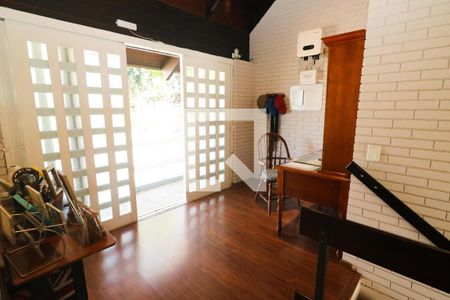 Casa à venda com 328m², 3 quartos e 2 vagasHall