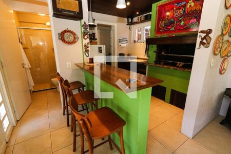 Casa à venda com 328m², 3 quartos e 2 vagasVaranda