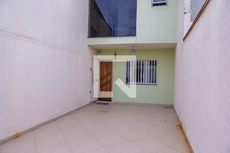 Casa à venda com 110m², 3 quartos e 2 vagas Casa à venda com 110m², 3 quartos e 2 vagasGaragem