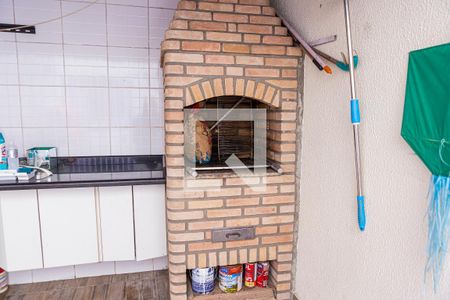 Casa à venda com 110m², 3 quartos e 2 vagas Casa à venda com 110m², 3 quartos e 2 vagasÁrea comum - Churrasqueira