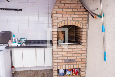 Casa à venda com 110m², 3 quartos e 2 vagas Casa à venda com 110m², 3 quartos e 2 vagasÁrea comum - Churrasqueira