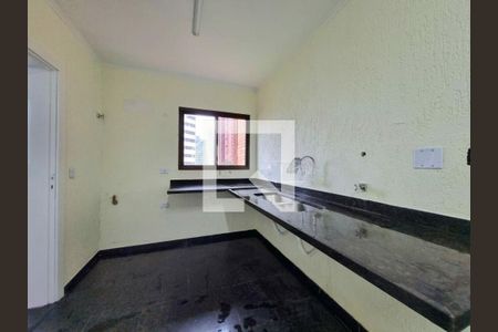 Apartamento à venda com 3 quartos, 236m² em Vila Suzana, São Paulo