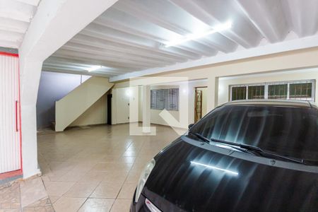 Garagem de casa para alugar com 2 quartos, 100m² em Jardim Santo Alberto, Santo André