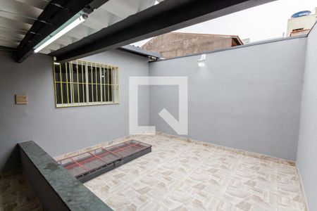 Área de Serviço de casa para alugar com 2 quartos, 100m² em Jardim Santo Alberto, Santo André