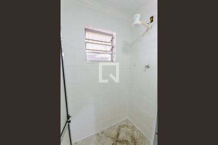 Casa para alugar com 100m², 2 quartos e 2 vagas Casa para alugar com 100m², 2 quartos e 2 vagasBanheiro