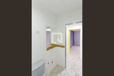 Casa para alugar com 100m², 2 quartos e 2 vagas Casa para alugar com 100m², 2 quartos e 2 vagasBanheiro