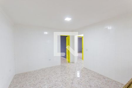 Casa para alugar com 100m², 2 quartos e 2 vagas Casa para alugar com 100m², 2 quartos e 2 vagasCozinha