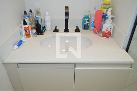 Banheiro de apartamento para alugar com 1 quarto, 32m² em Vila Mariana, São Paulo