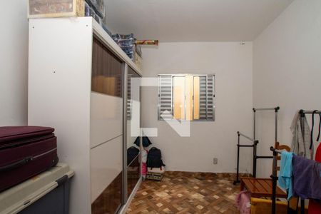 Casa à venda com 199m², 5 quartos e 3 vagasQuarto 2