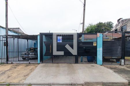 Casa para alugar com 86m², 2 quartos e 1 vaga Casa para alugar com 86m², 2 quartos e 1 vagaFachada