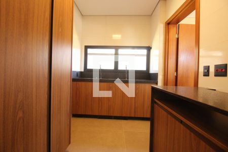 Casa de condomínio à venda com 494m², 4 quartos e 6 vagasÁrea de serviço