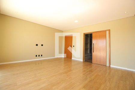 Casa de condomínio à venda com 494m², 4 quartos e 6 vagasQuarto 4