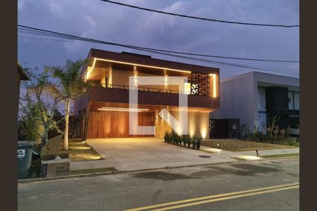 Casa de condomínio à venda com 494m², 4 quartos e 6 vagasFrente da casa