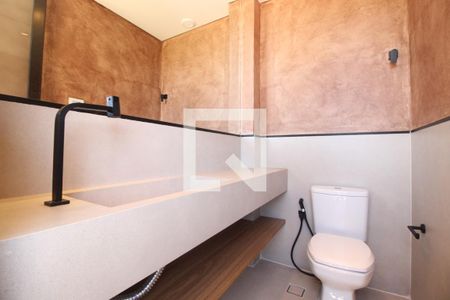 Casa de condomínio à venda com 494m², 4 quartos e 6 vagasLavabo