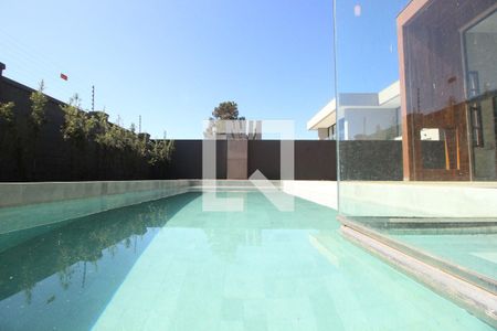 Casa de condomínio à venda com 494m², 4 quartos e 6 vagasPiscina