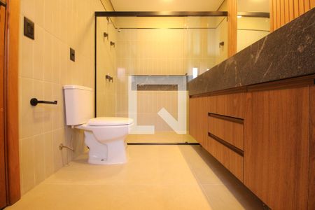 Casa de condomínio à venda com 494m², 4 quartos e 6 vagasBanheiro 4