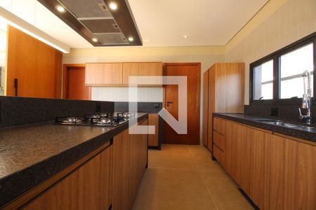 Casa de condomínio à venda com 494m², 4 quartos e 6 vagasCozinha