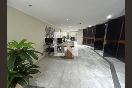 Apartamento à venda com 130m², 2 quartos e 2 vagasHall de entrada