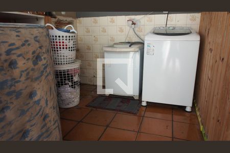 Casa à venda com 163m², 2 quartos e 1 vagaÁrea de serviço 