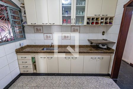 Casa à venda com 360m², 7 quartos e 4 vagasCozinha
