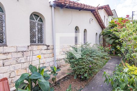 Casa à venda com 360m², 7 quartos e 4 vagasFachada