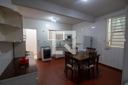 Casa à venda com 121m², 3 quartos e 2 vagasCozinha